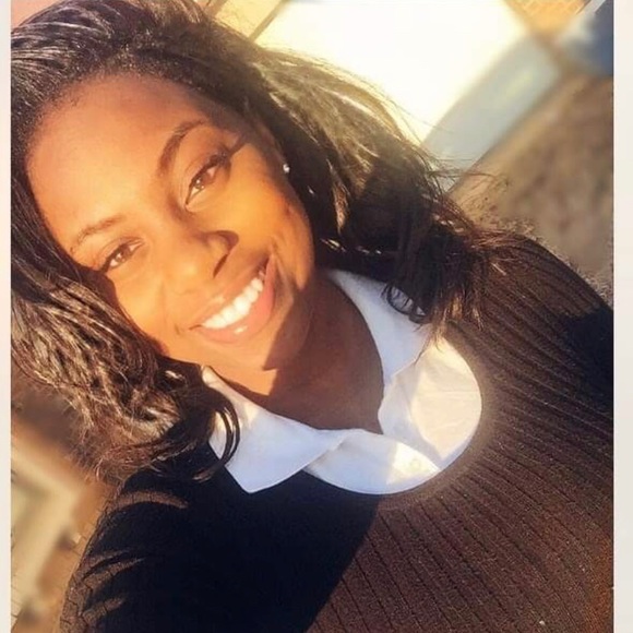 Meet your Posher, Destiny - Picture 1 of 3